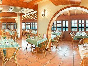 The Mediterranea Hotel & Suites St. Paul's Bay Bagian luar foto