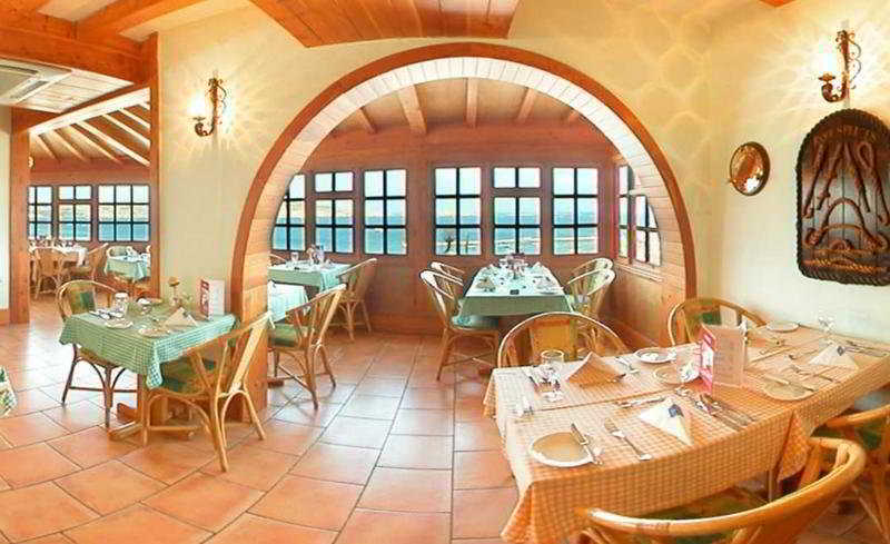 The Mediterranea Hotel & Suites St. Paul's Bay Restoran foto